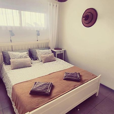 Apartamento Lily Costa De Antigua Exterior foto